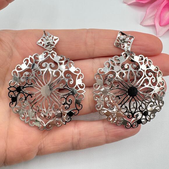 Vintage Puffy Filigree Openwork Earrings Silver Tone  Round Drop Dimensional 3D - Picture 6 of 13